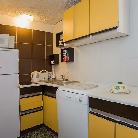 House Kapetan Nono Vikendica