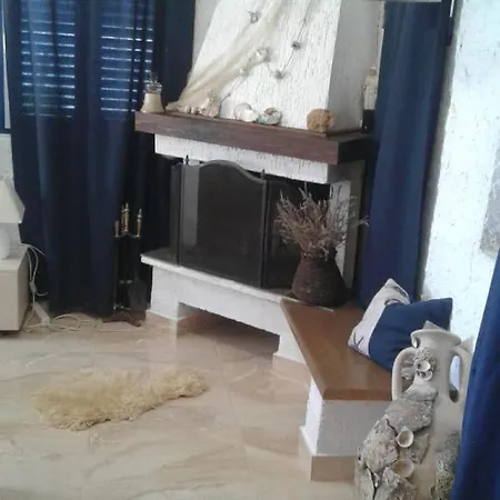 House Kapetan Nono *