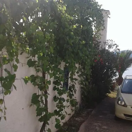 House Kapetan Nono *