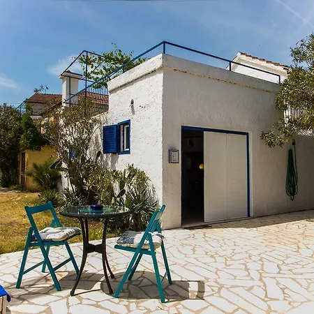 House Kapetan Nono Semesterbostad *