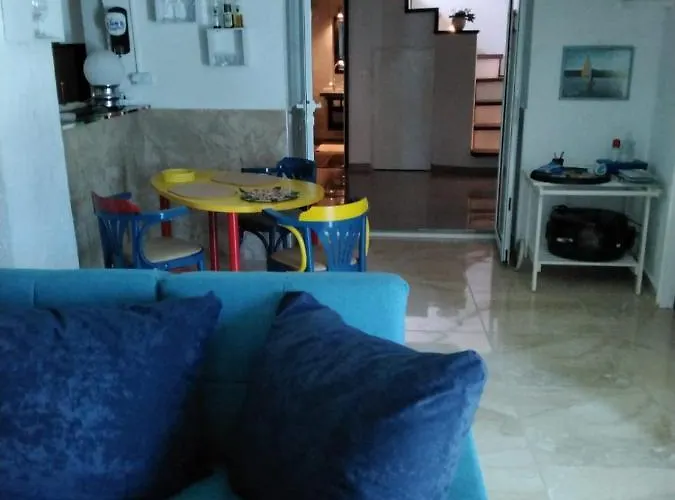 House Kapetan Nono *