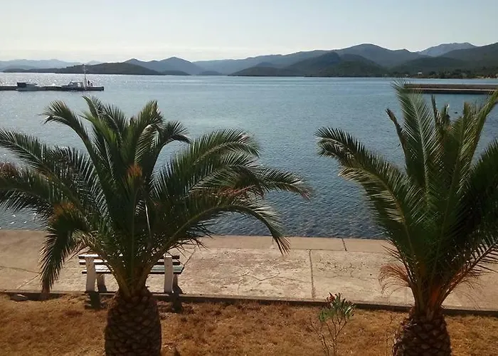 House Kapetan Nono Semesterbostad *