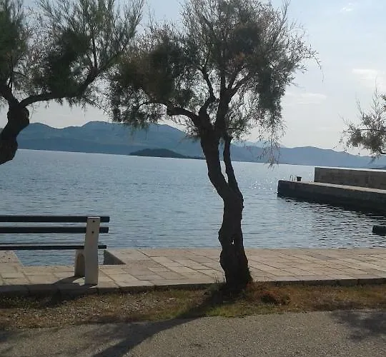 House Kapetan Nono Semesterbostad