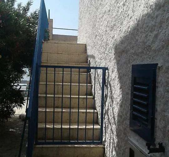 Semesterbostad House Kapetan Nono