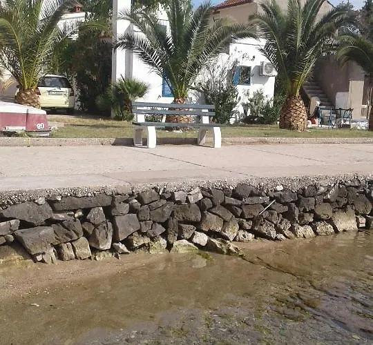 House Kapetan Nono *