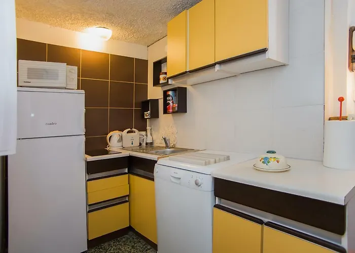 House Kapetan Nono Semesterbostad