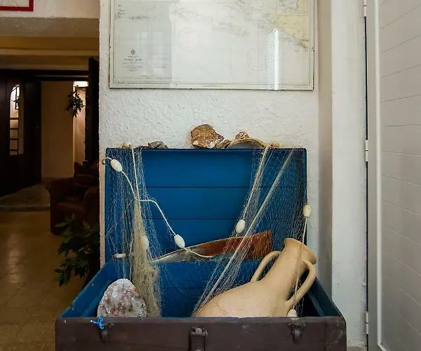 Semesterbostad House Kapetan Nono Drače