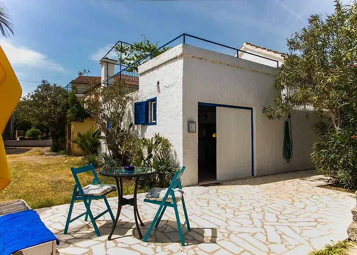 House Kapetan Nono Semesterbostad *